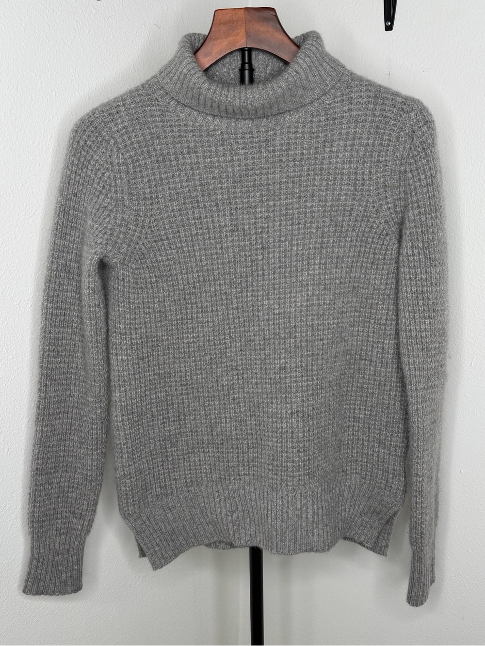 White + Warren Women’s 100% Cashmere Waffle Turtleneck Pullover Sweater Size XS